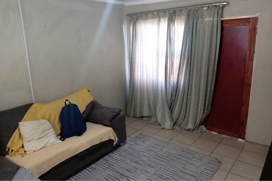 2 Bedroom Property for Sale in Kutlwanong Northern Cape